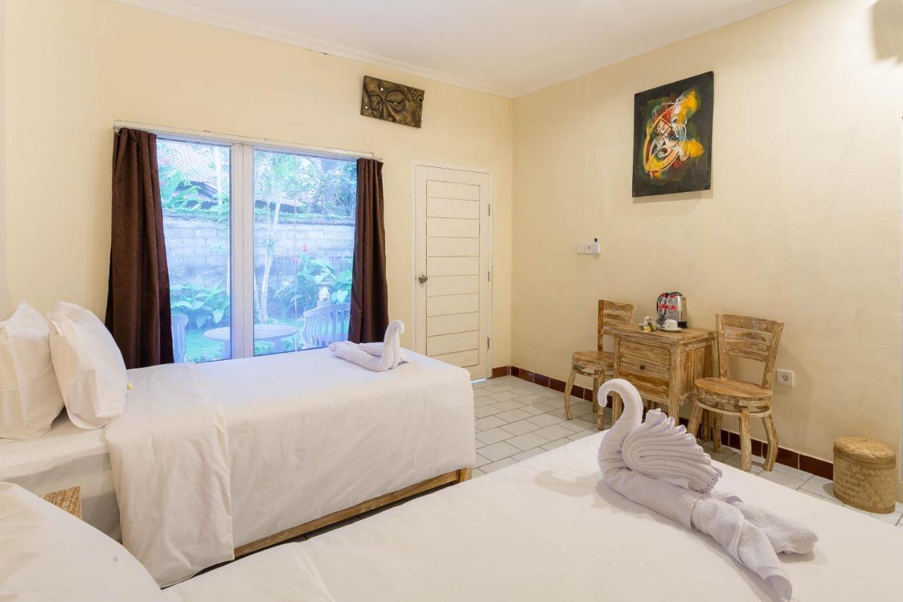 Utama Villas Beach Front Candidasa Luaran gambar