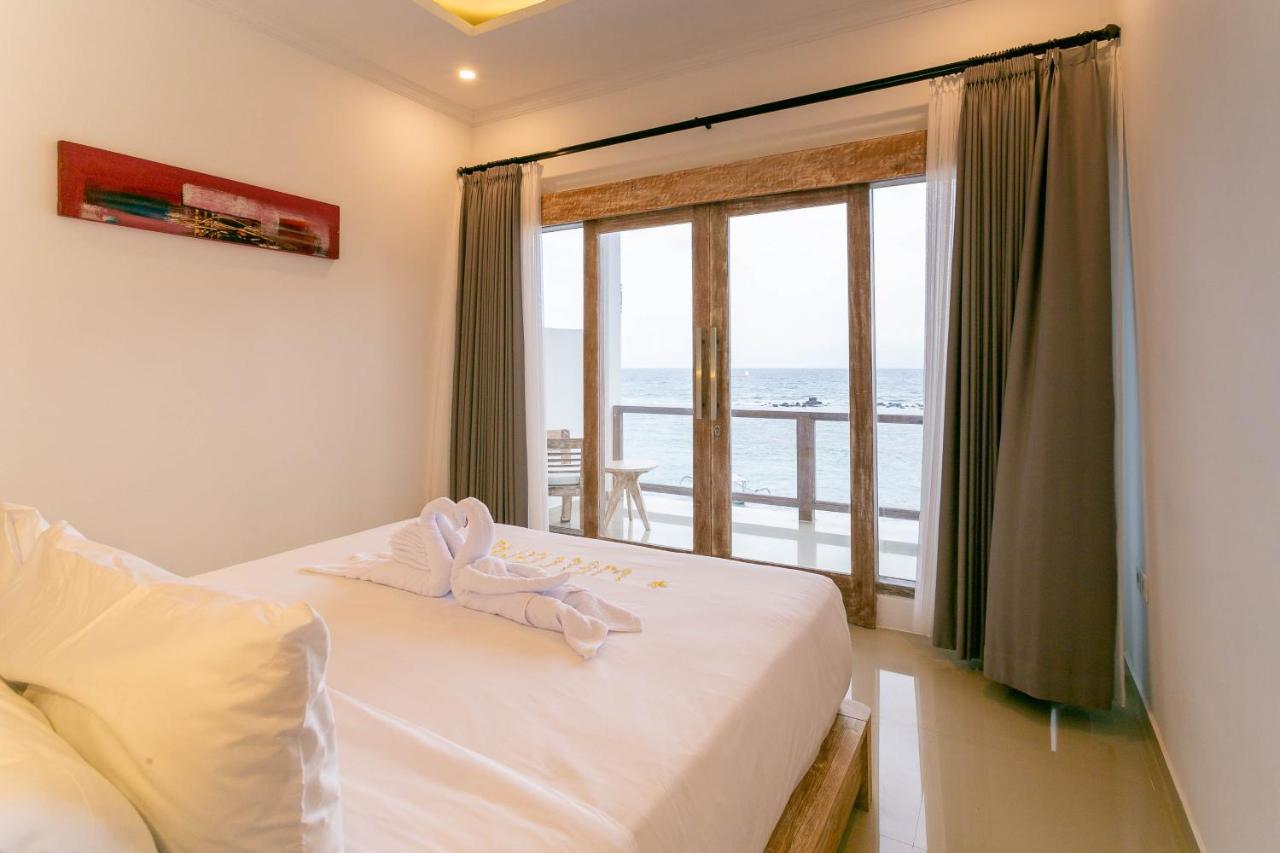 Utama Villas Beach Front Candidasa Luaran gambar