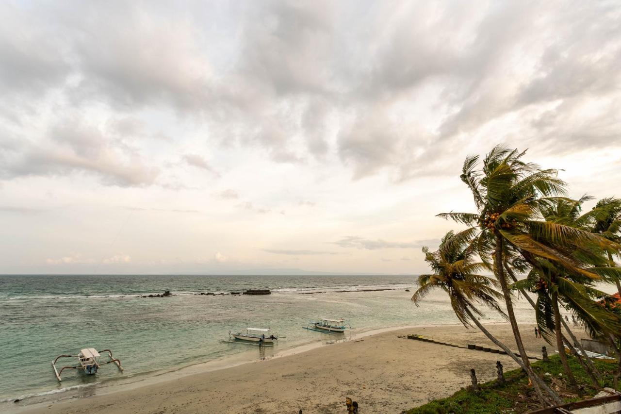 Utama Villas Beach Front Candidasa Luaran gambar