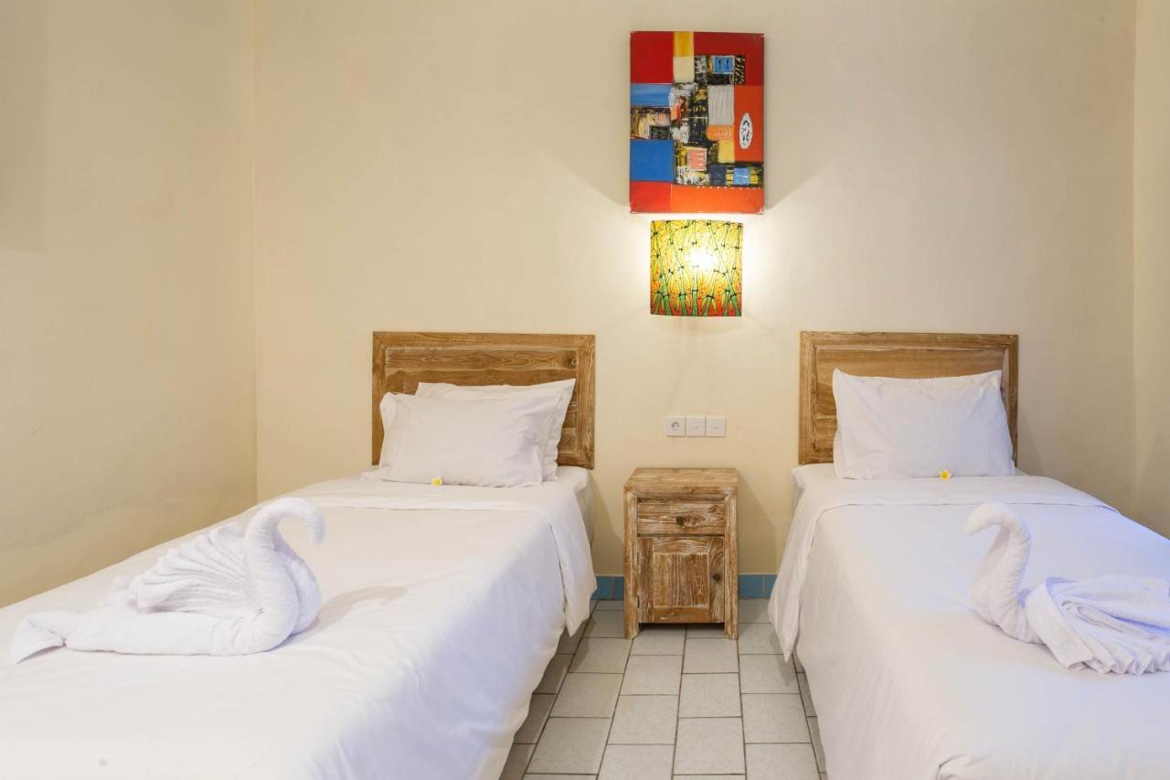 Utama Villas Beach Front Candidasa Luaran gambar