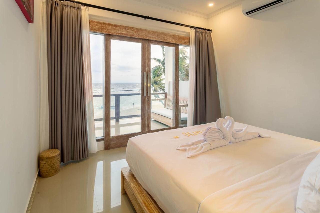 Utama Villas Beach Front Candidasa Luaran gambar