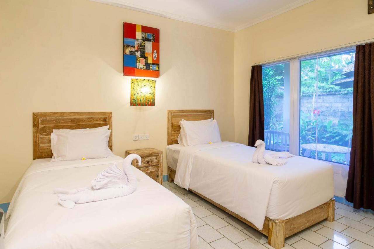 Utama Villas Beach Front Candidasa Luaran gambar